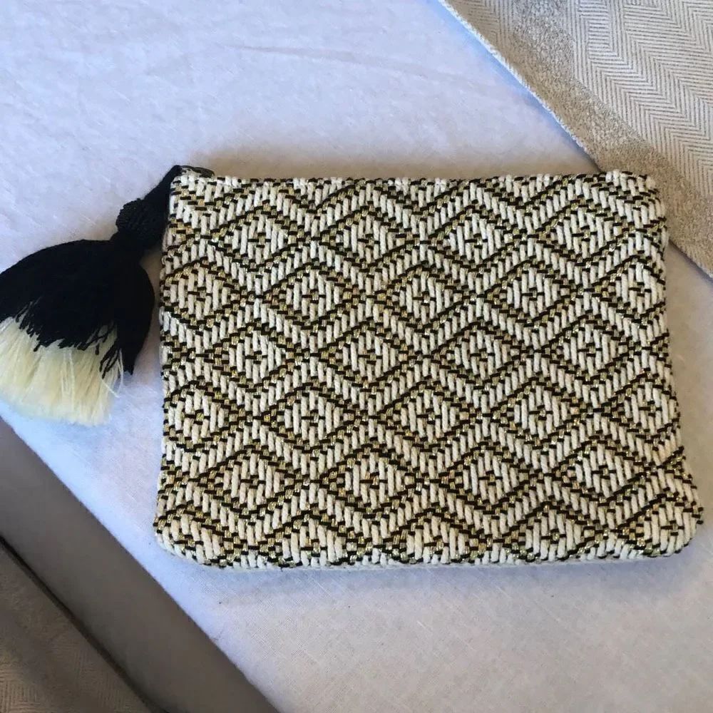 Universal thread bohemian tassel clutch woven cotton
